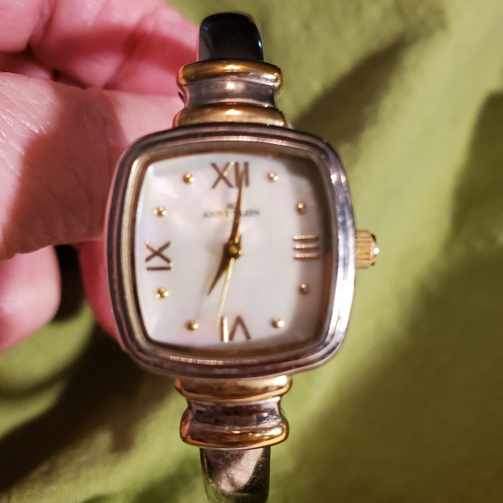 Watch PRICE FIRM